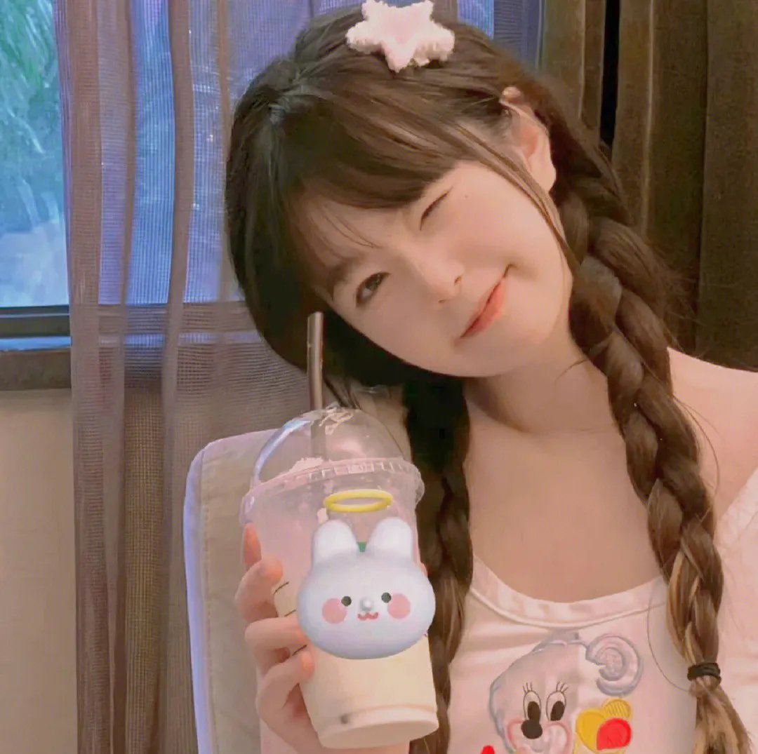 女大学生宿舍