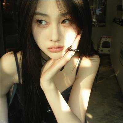芙洛拉与儿子